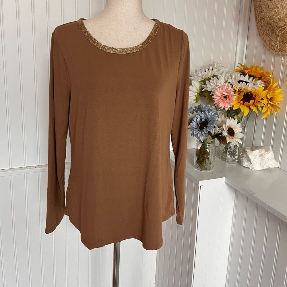Long Sleeve Brown Gold Trim Round Neckline